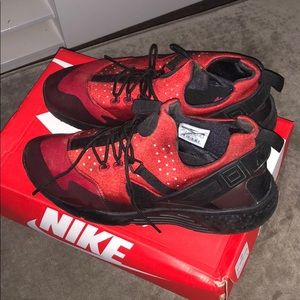 Mens Huarache Red/Berry